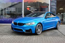 VollfolierungBMWM4perfectblue-1