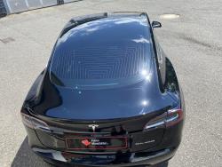 Scheibentoenungtesla-model-302