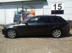 AudiA4B8scheibentoenung04