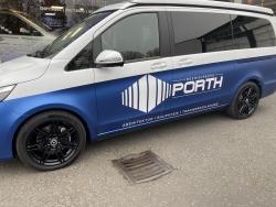 Vollfolierungmercedes-v-klasse-blau-unterhalb2