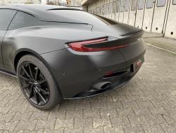 VollfolierungAston-Martin-DB1107