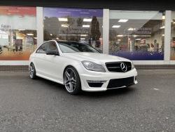 Vollfolierungmercedes-c-klasse-satin-pearl-white23