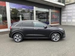 Vollfolierungkia-e-niro-satin-black5