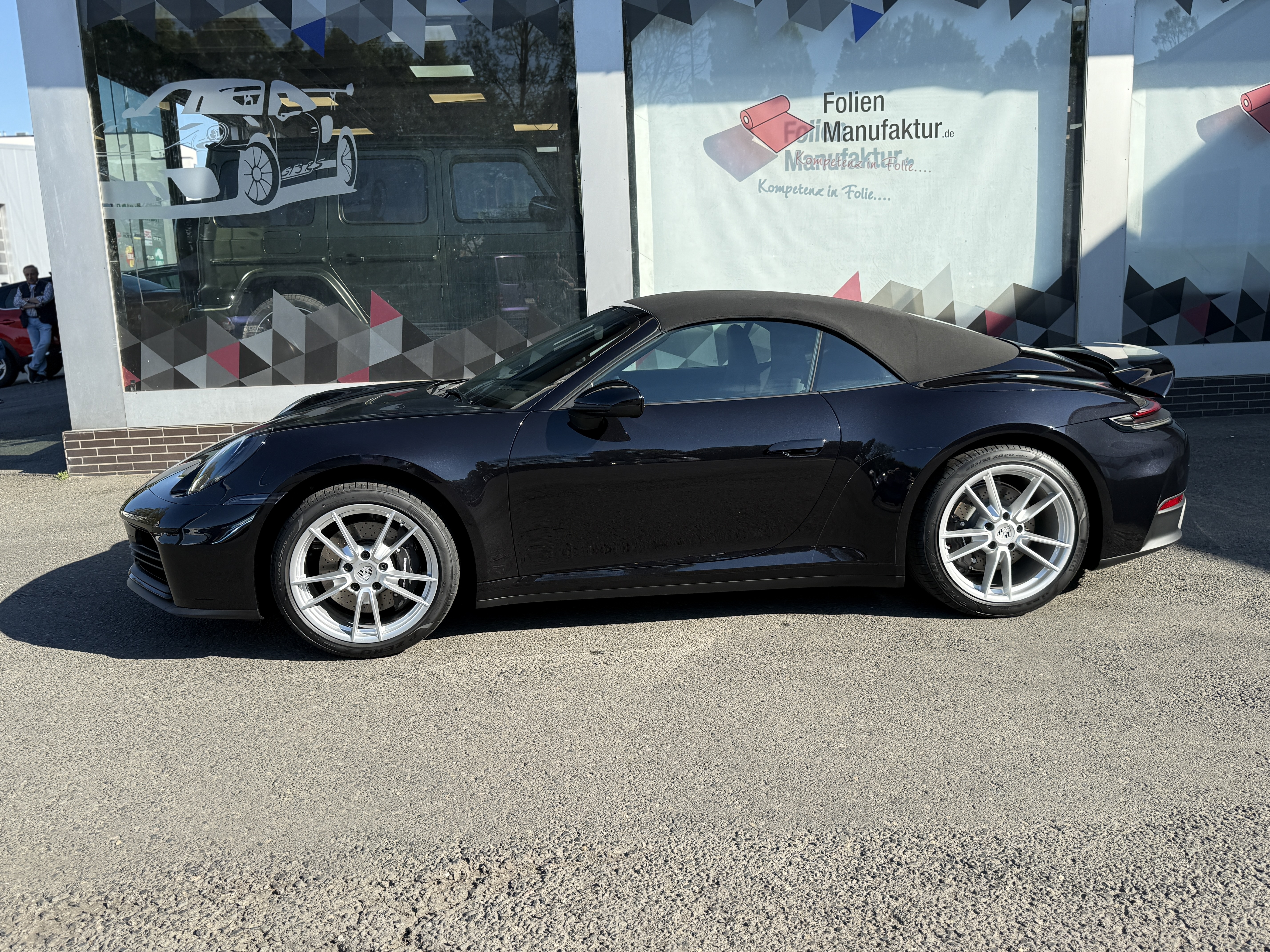 Porsche 911 992 cabrio schwarz front