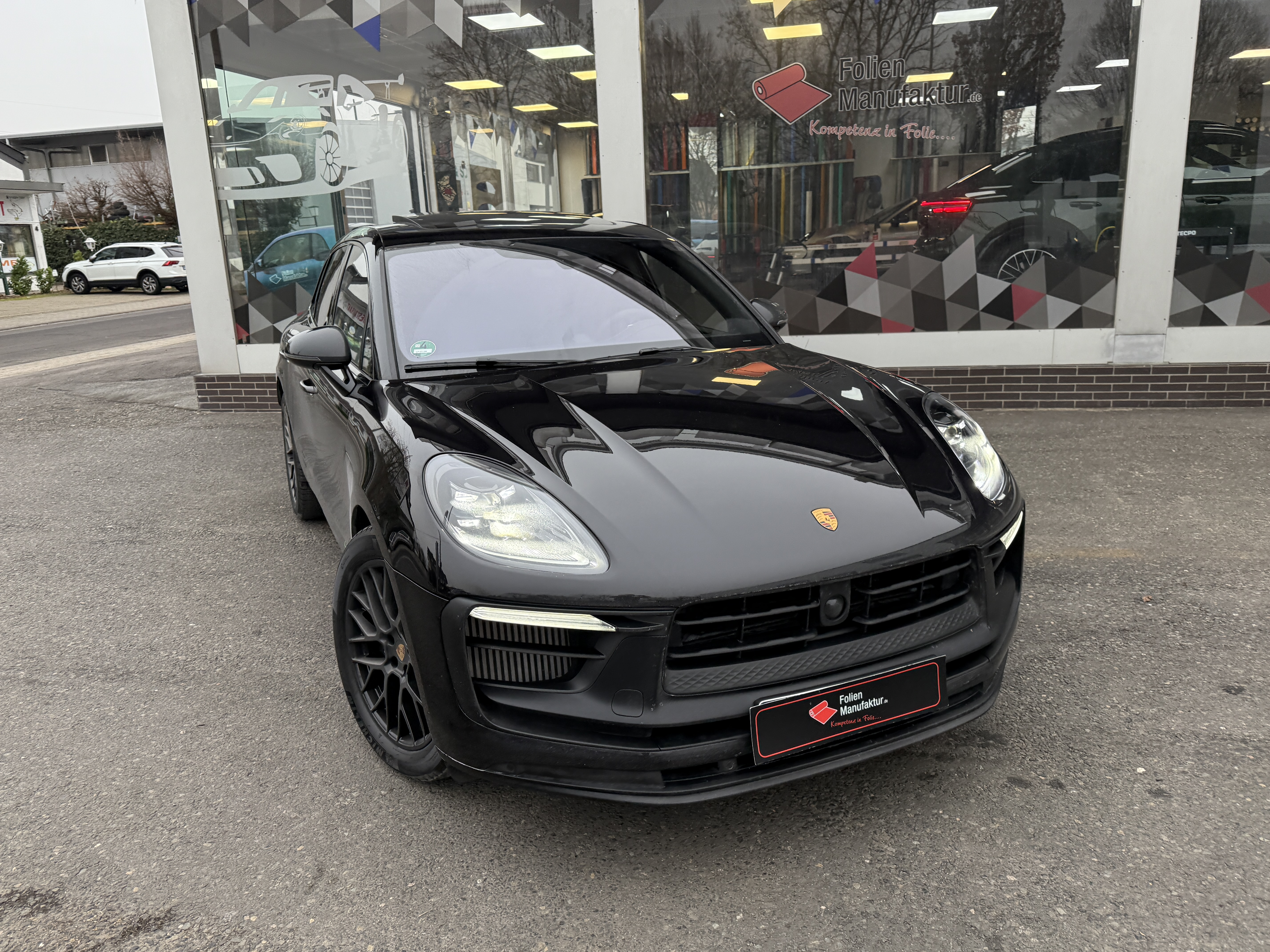 Porsche Macan GTS schwarz front