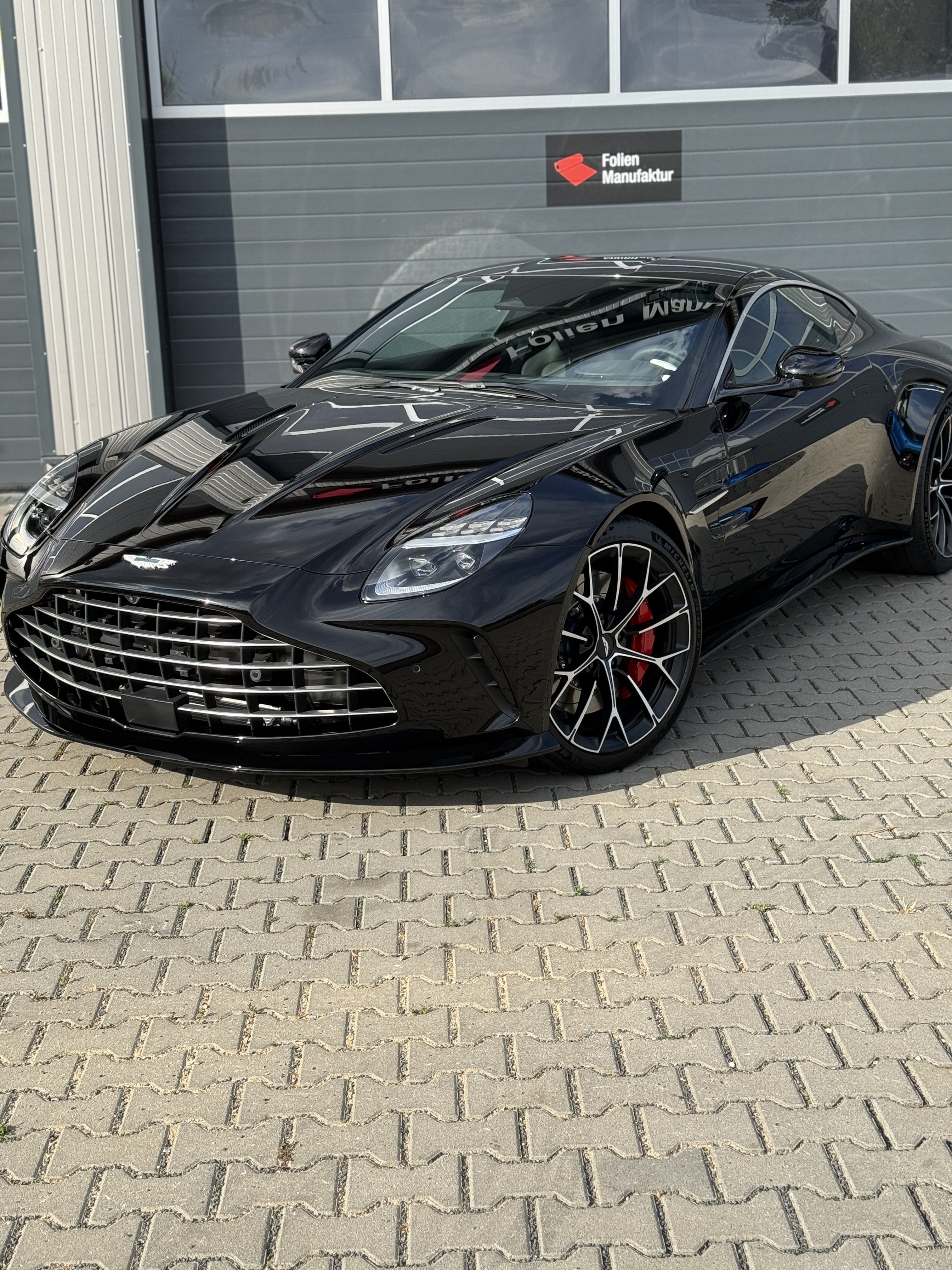 Aston Martin DB12 Lackschutzfolie