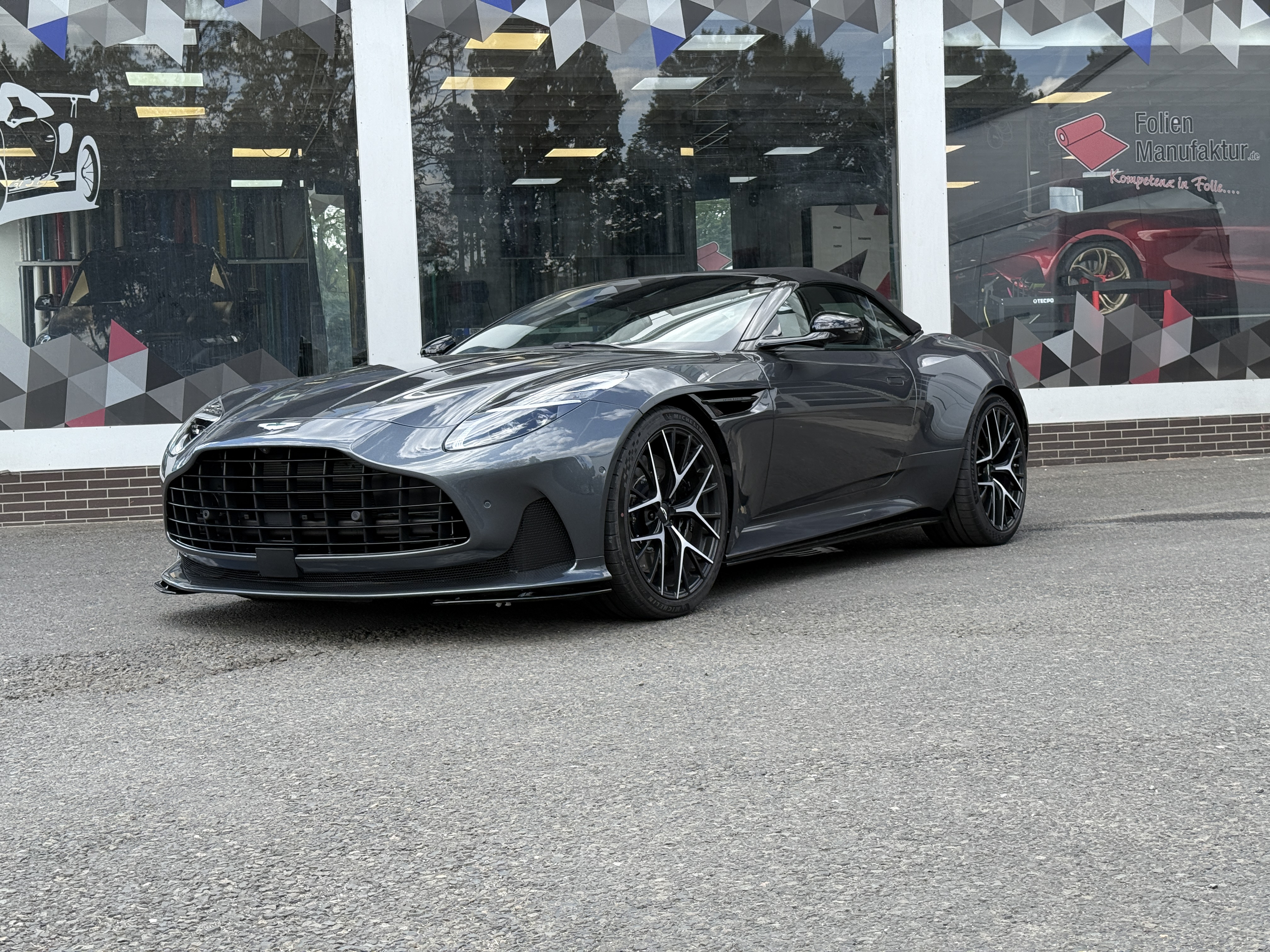 Aston Martin DB12 Lackschutzfolie