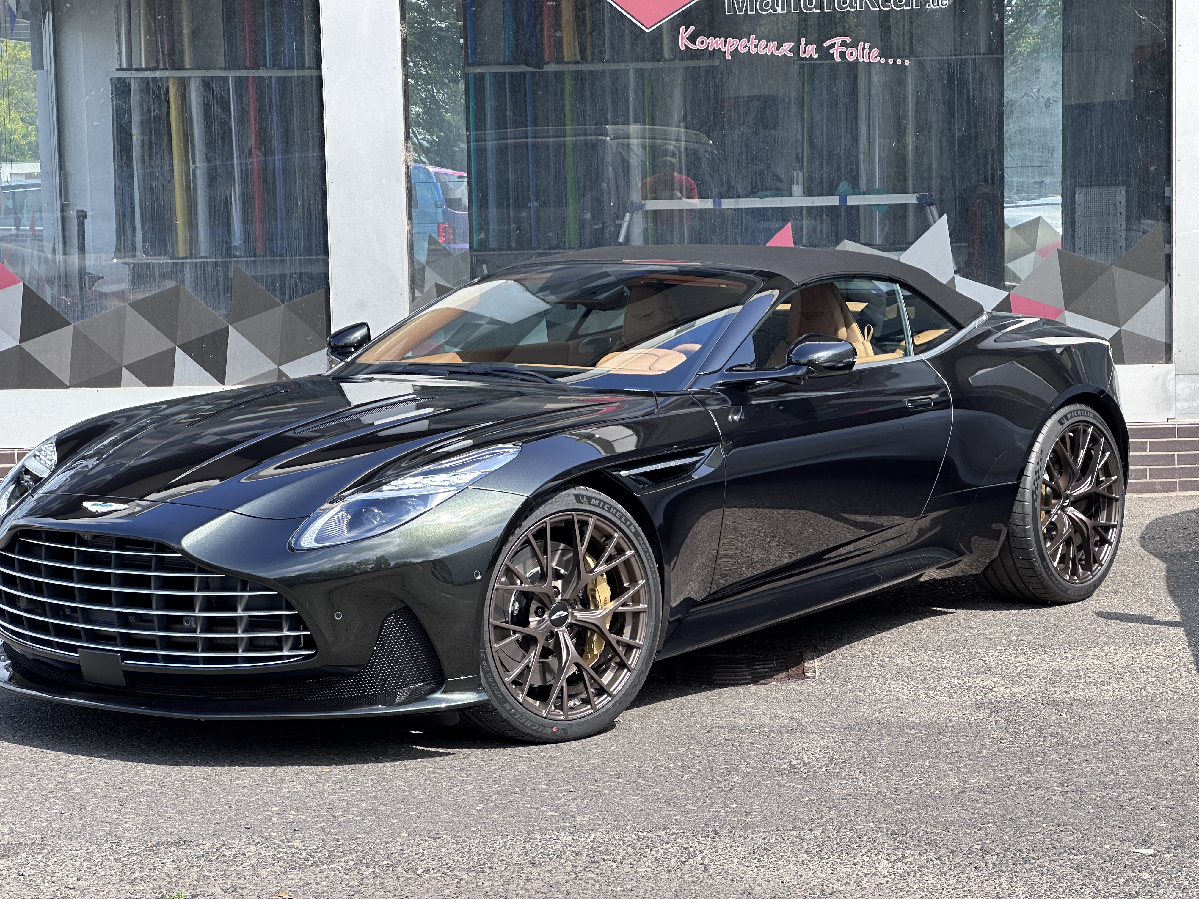 Aston Martin DB12 Lackschutzfolie