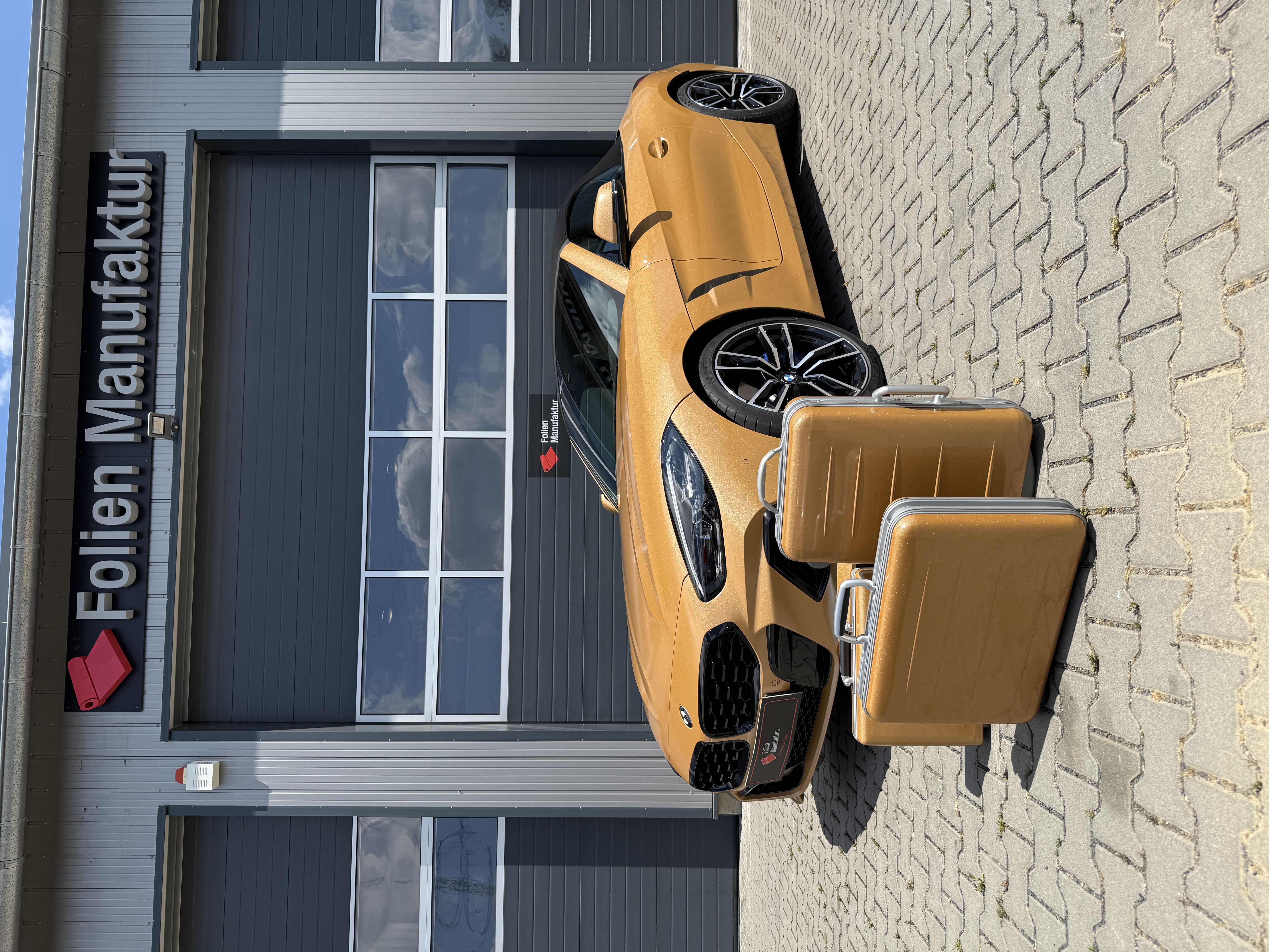 BMW Z4 Vollfolierung Gold Glitzer
