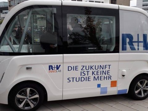 Lettering R&V Bus