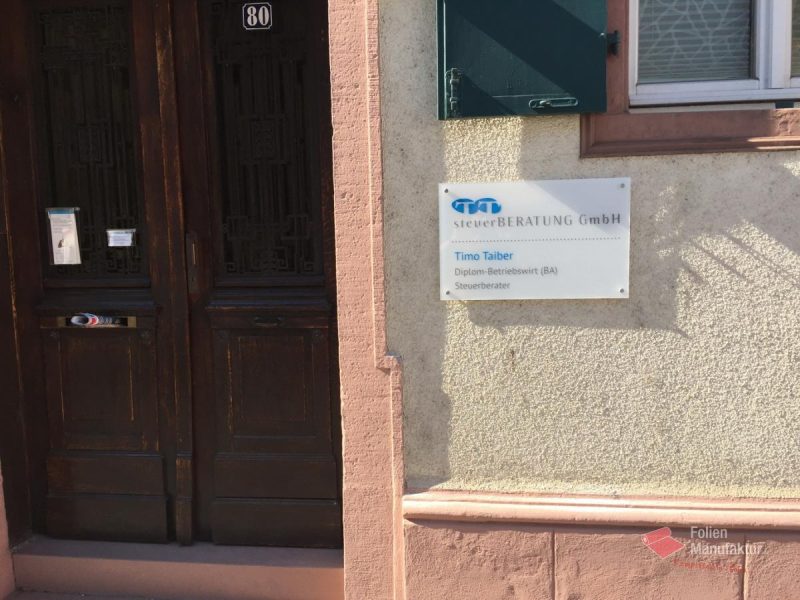 Acrylschild mit weißer Hinterlegung – Bild 2