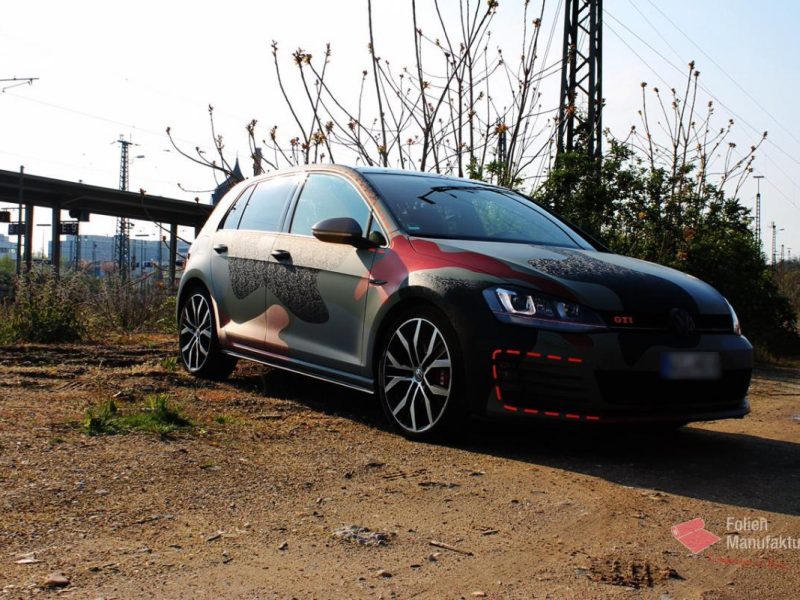 VW Golf GTI Vollfolierung – Bild 1