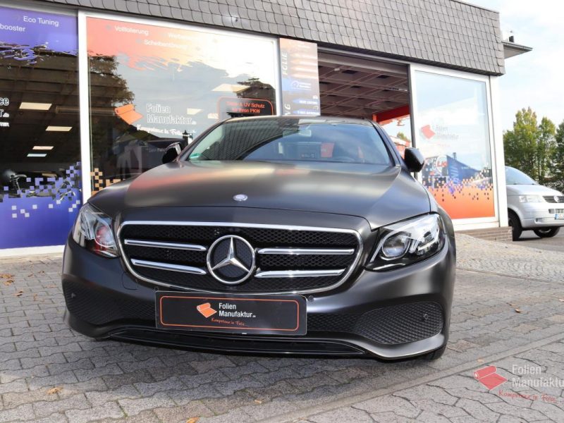 Mercedes E Klasse Vollfolierung – Bild 2