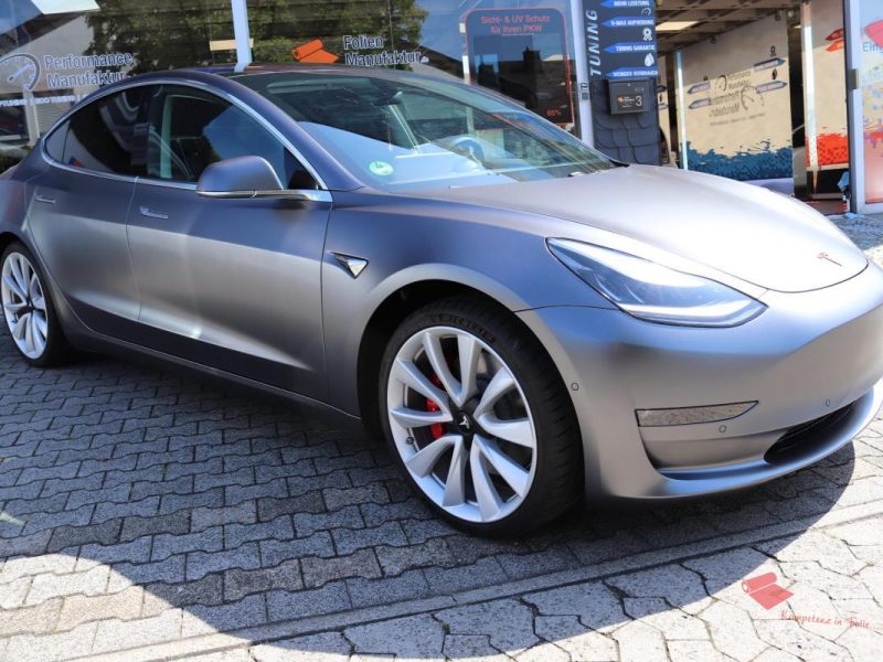 Tesla Model 3 Full Wrap – Bild 1