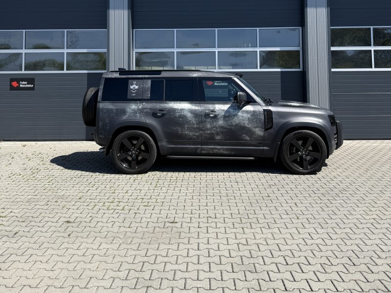 Land Rover Defender 110 Vollfolierung – Bild 22