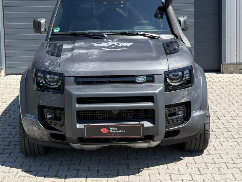 Land Rover Defender 110 Vollfolierung – Bild 11