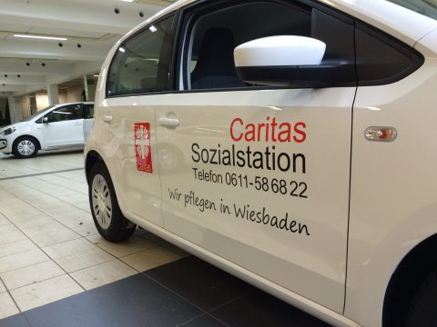 Lettering VW UP caritas