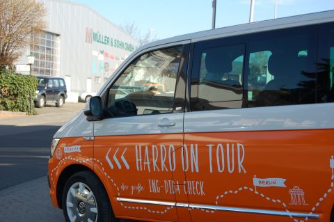 Lettering VW T6 Harron on Tour