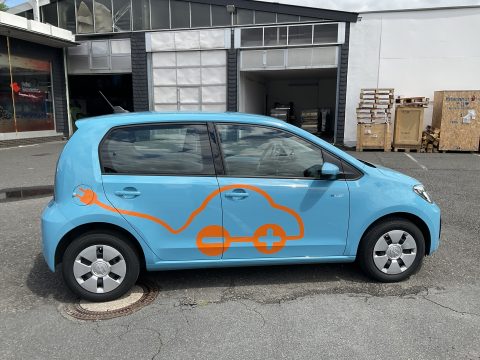 Lettering Fa. Zeh VW  E Up blue