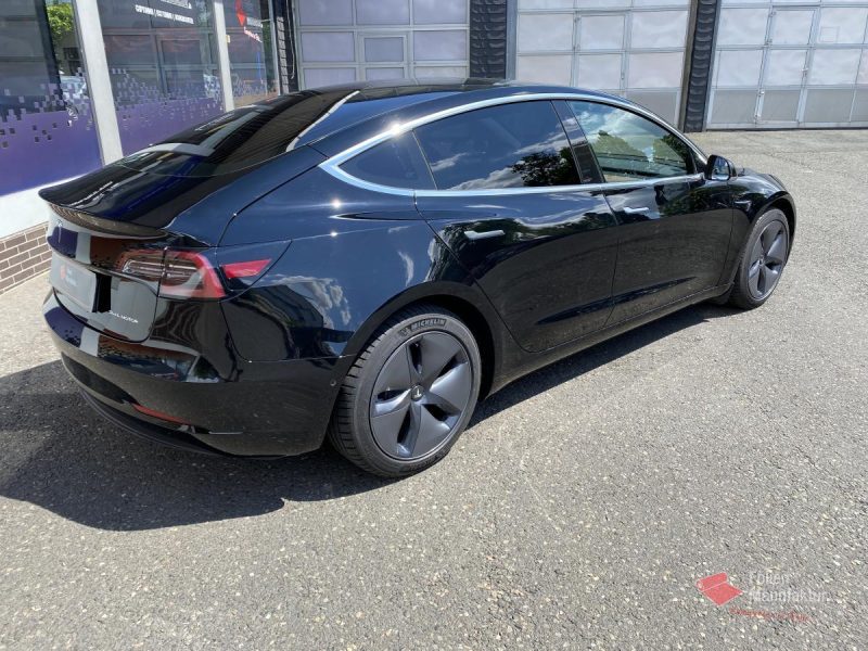 Window Tinting Tesla Model 3 – Bild 3
