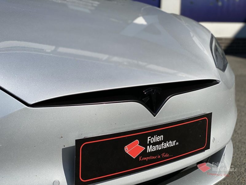 Tesla Model S chrome delete – Bild 1