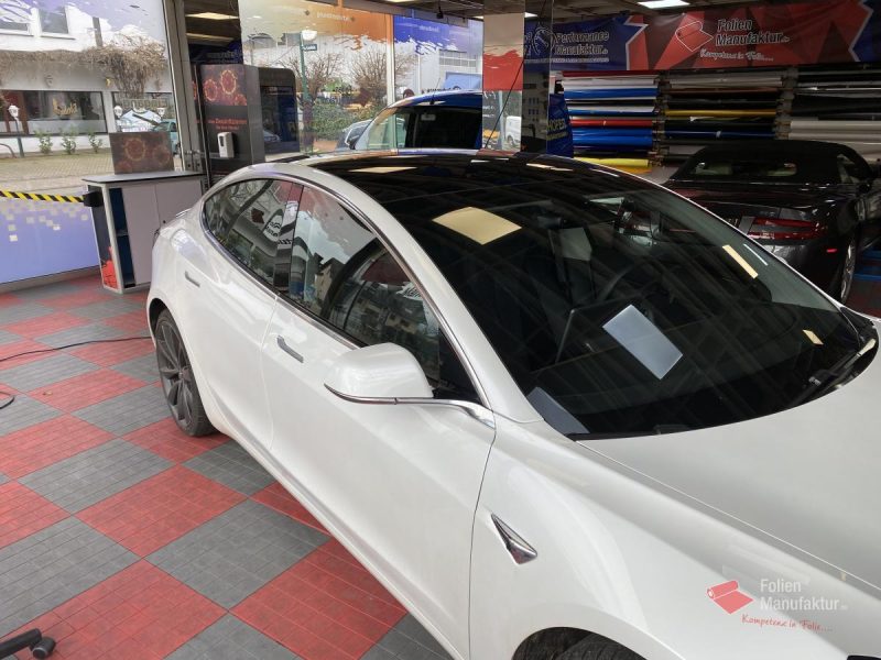 Tesla Model 3 chrome delete – Bild 2