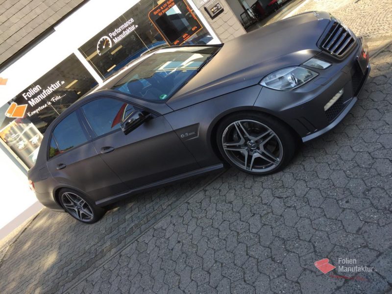 Mercedes E63 AMG Vollfolierung – Bild 3