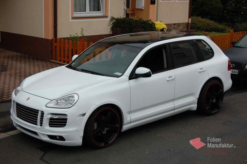 Porsche Cayenne Full Wrap – Bild 1
