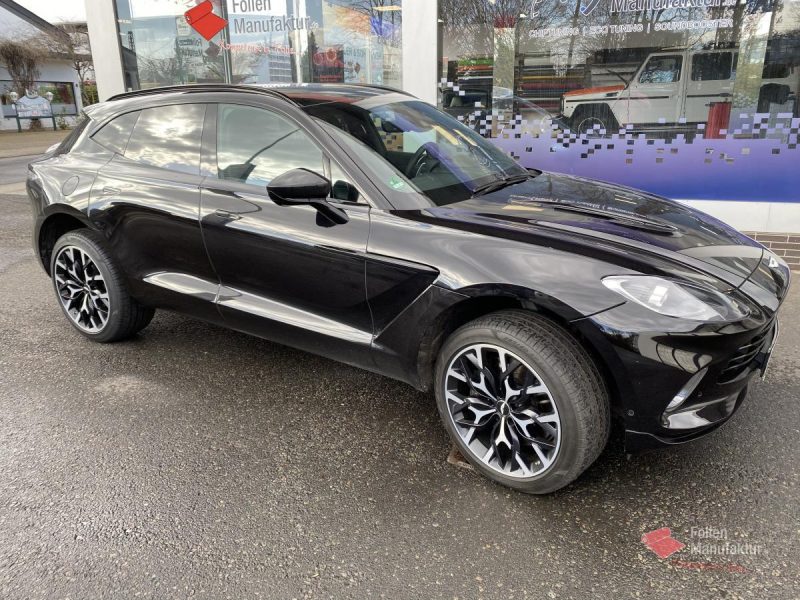 Aston Martin DBX chromedelete – Bild 9