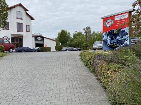 Beschilderung Autolackiererei LKC