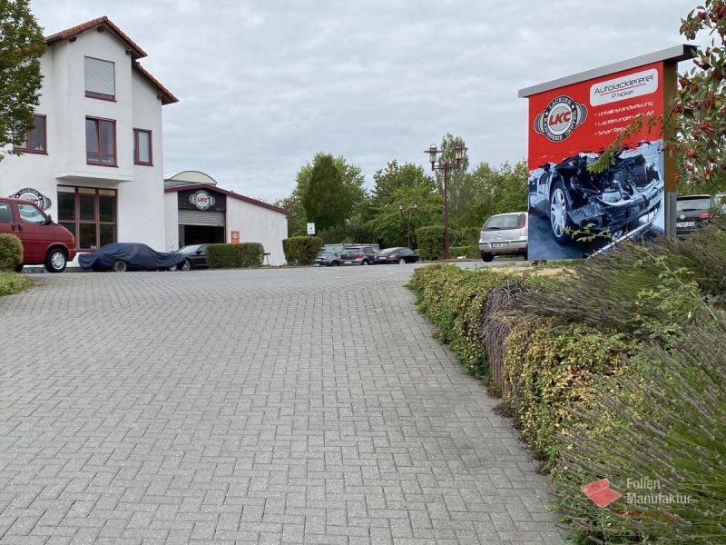 Beschilderung Autolackiererei LKC – Bild 1