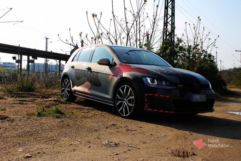 VW Golf GTI Vollfolierung – Bild 1