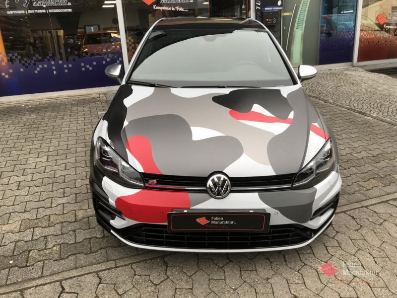 VW Golf R Camouflage Vollfolierung – Bild 3