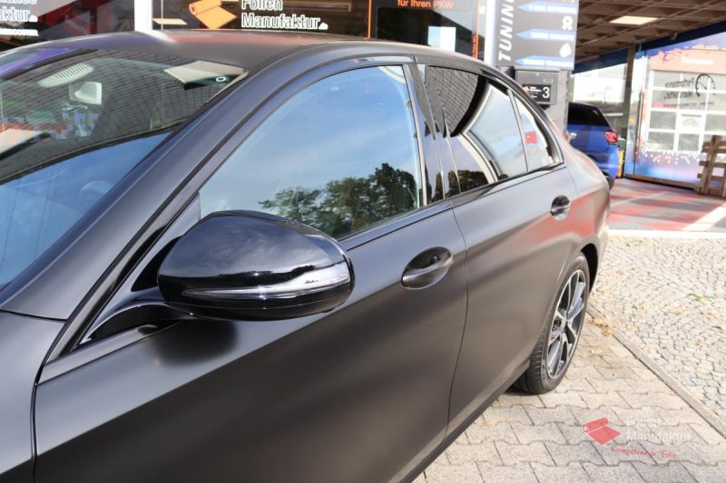 Mercedes E Klasse Vollfolierung – Bild 3