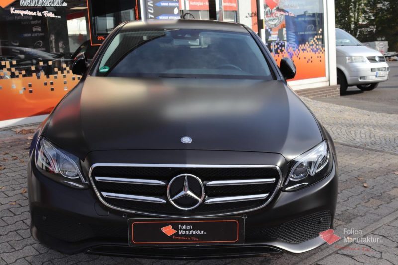 Mercedes E Klasse Vollfolierung – Bild 4