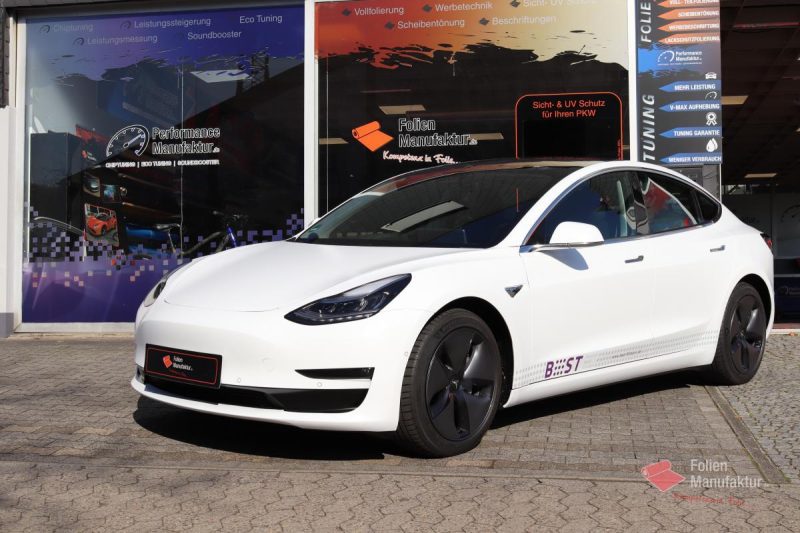 Tesla Model 3 Full Wrap – Bild 1