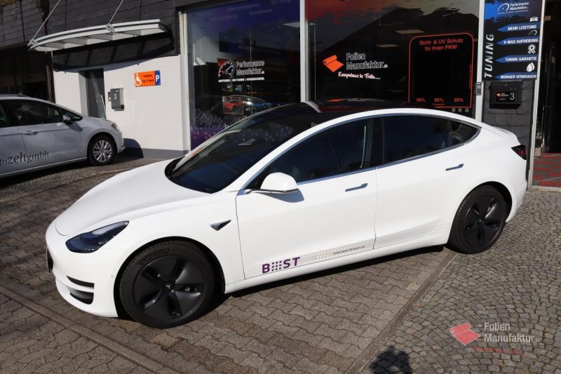 Tesla Model 3 Full Wrap – Bild 2
