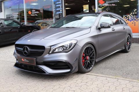Mercedes CLA 45 AMG Vollfolierung