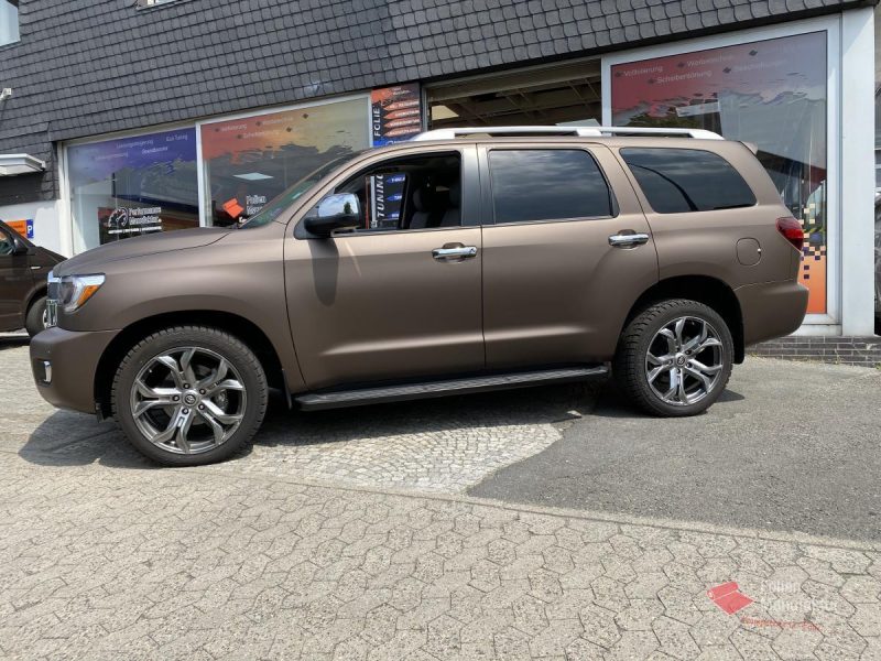 Toyota Sequoia Full Wrap – Bild 2