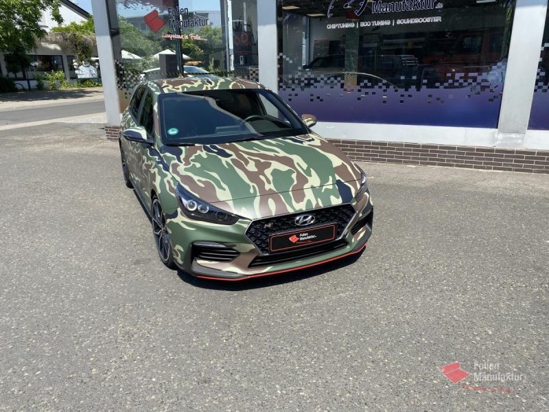 Hyundai i30N Vollfolierung Camouflage – Bild 5