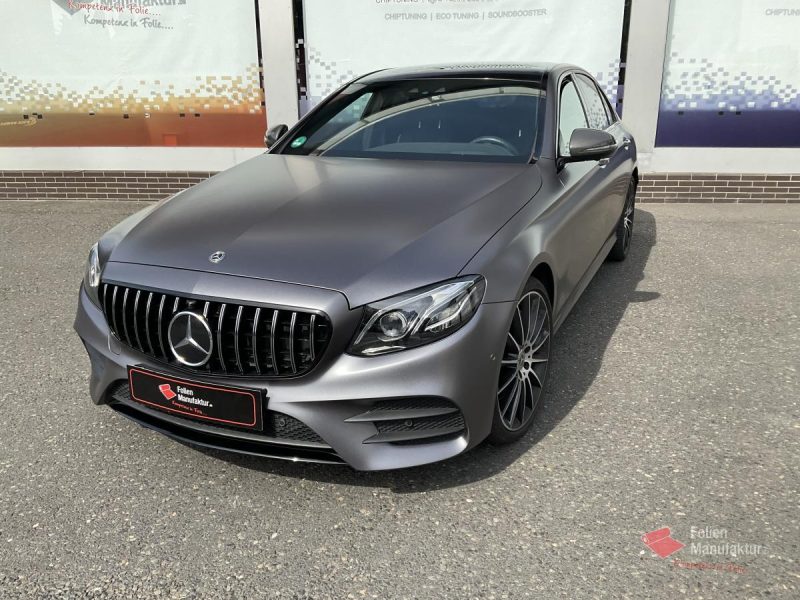 Mercedes E Klasse Vollfolierung – Bild 3