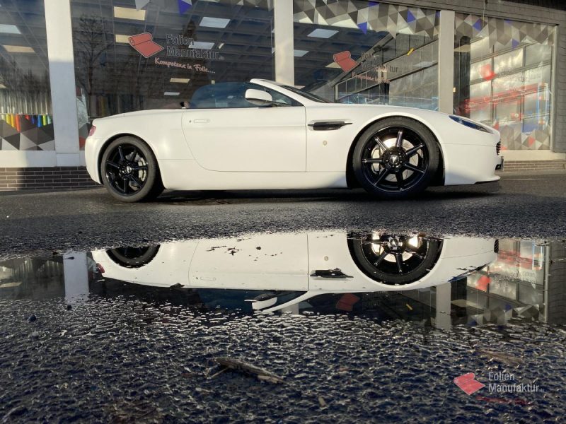 Aston Martin Vantage V8 Full Wrap – Bild 1