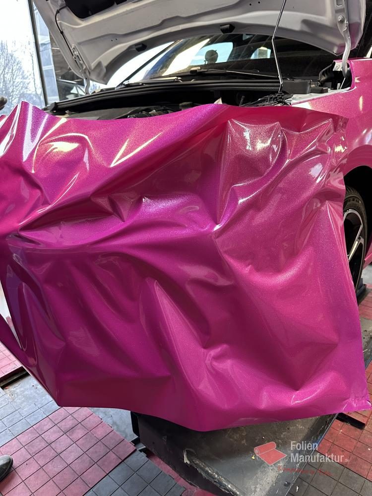 Opel Corsa Vollfolierung Pink – Bild 3