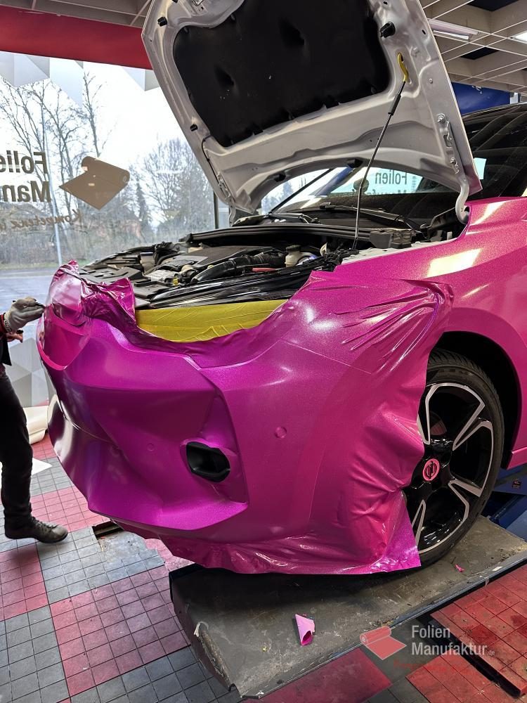 Opel Corsa Vollfolierung Pink – Bild 6