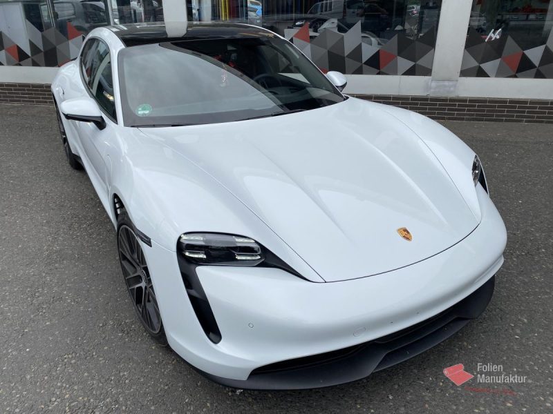 Porsche Taycan Lackschutzfolierung  – Bild 1