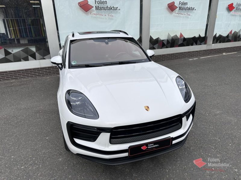 Porsche Macan Full Wrap in Chalk (Kreide) – Bild 4