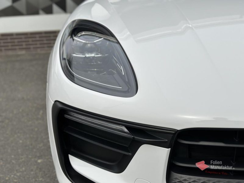 Porsche Macan Full Wrap in Chalk (Kreide) – Bild 2