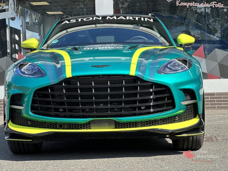Aston Martin DBX 707 vollfolierung Safety Car Design – Bild 7