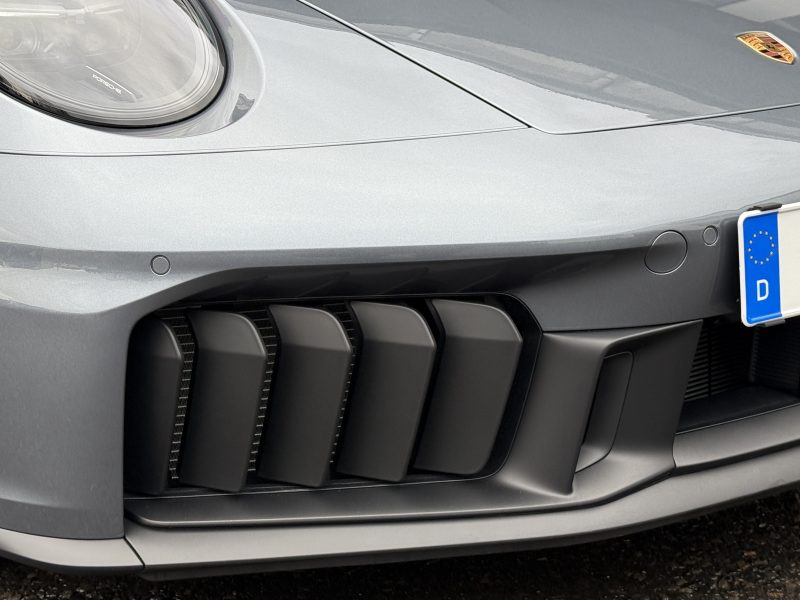 Porsche 911 992.2 GTS Gray – Front – Bild 8