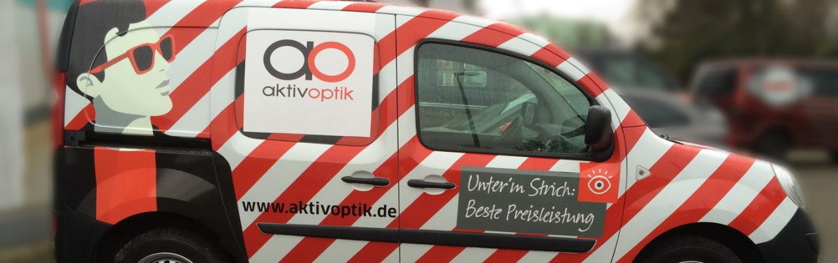 Werbung, die täglich durch Wiesbaden, Mainz und Frankfurt fährt